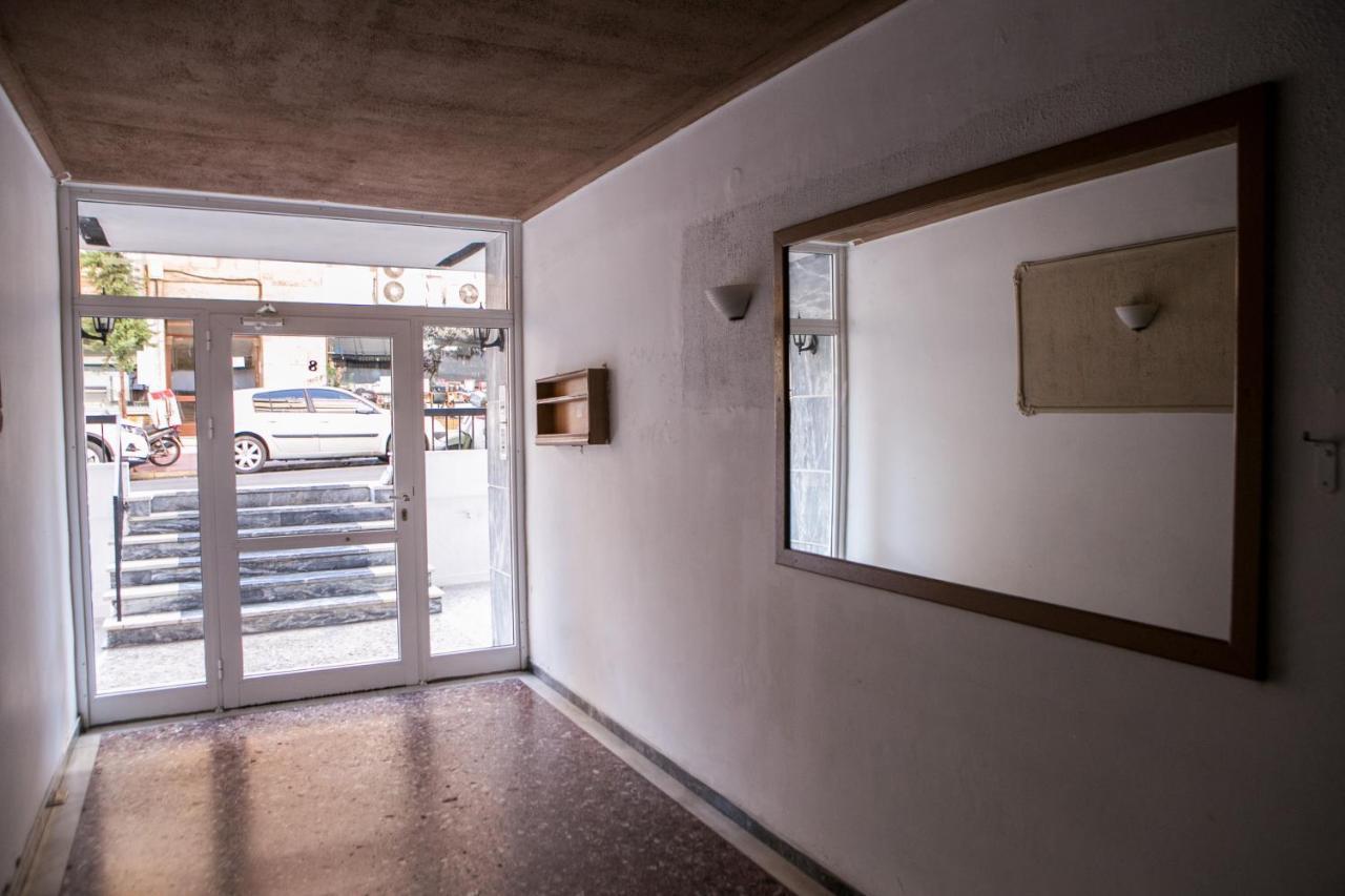Best House, Anakreontos, Perivolaki, Nikaia, P... Πειραιάς Εξωτερικό φωτογραφία