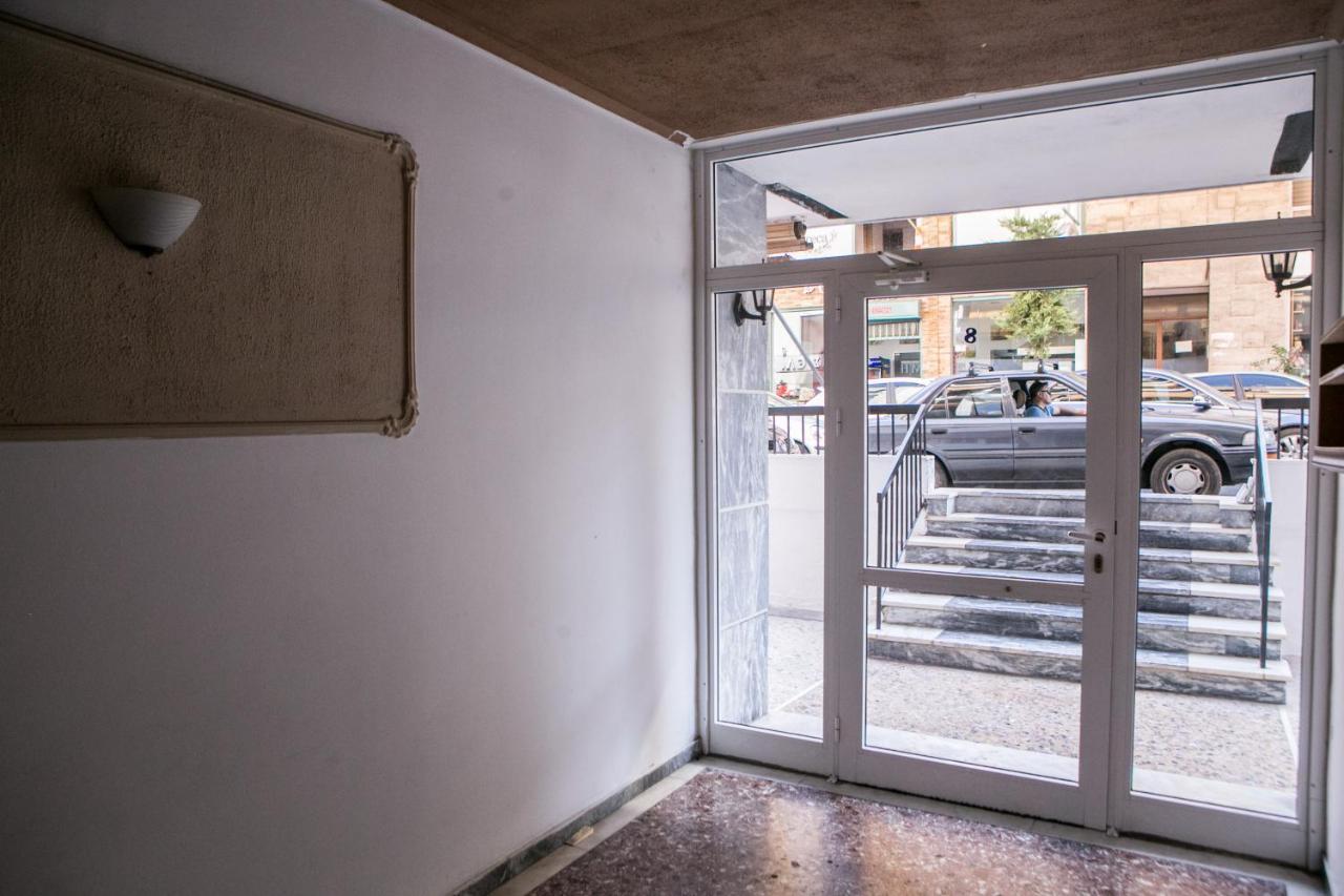 Best House, Anakreontos, Perivolaki, Nikaia, P... Πειραιάς Εξωτερικό φωτογραφία