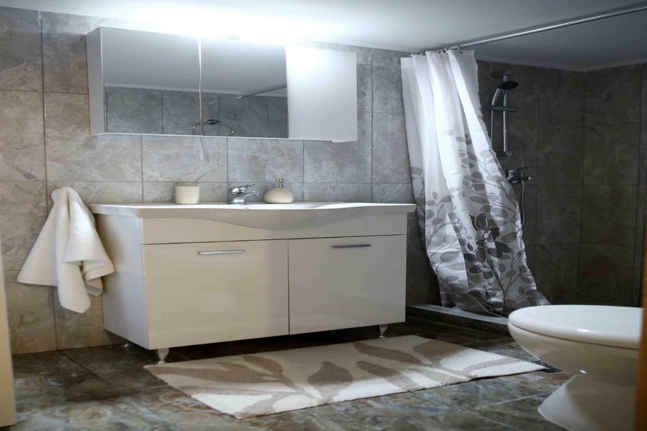 Best House, Anakreontos, Perivolaki, Nikaia, P... Πειραιάς Εξωτερικό φωτογραφία